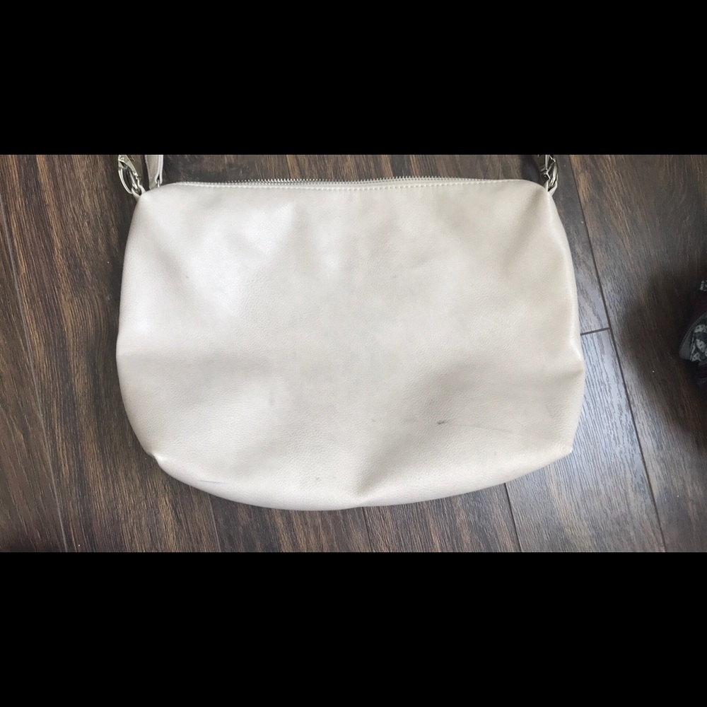 Off-White Faux Leather Crossbody Purse - Picture 5 of 6